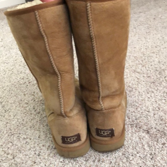 UGG classic tall boots - Picture 2 of 6